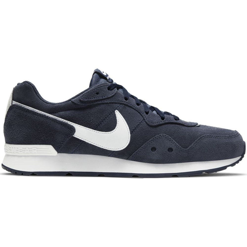 nike venture suede runner